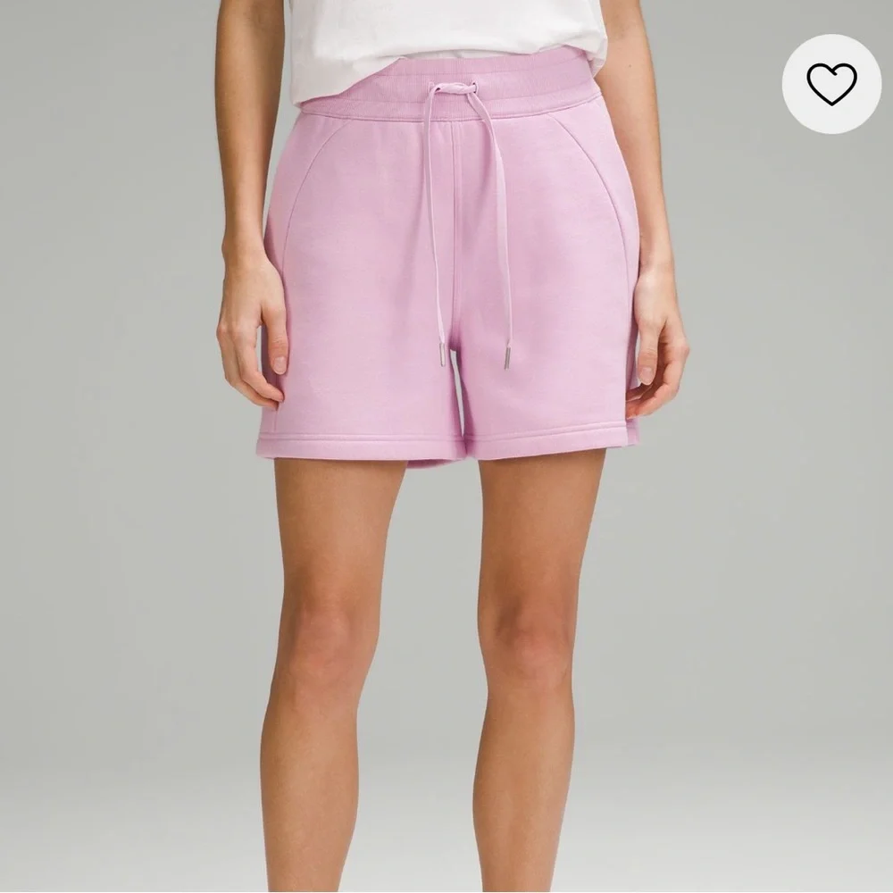 Lululemon | size 6 | scuba high rise shorts 5” - Picture 1 of 14
